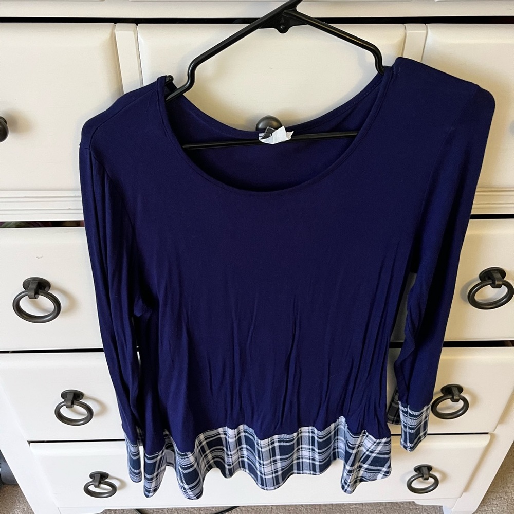Size large blue tunic top!